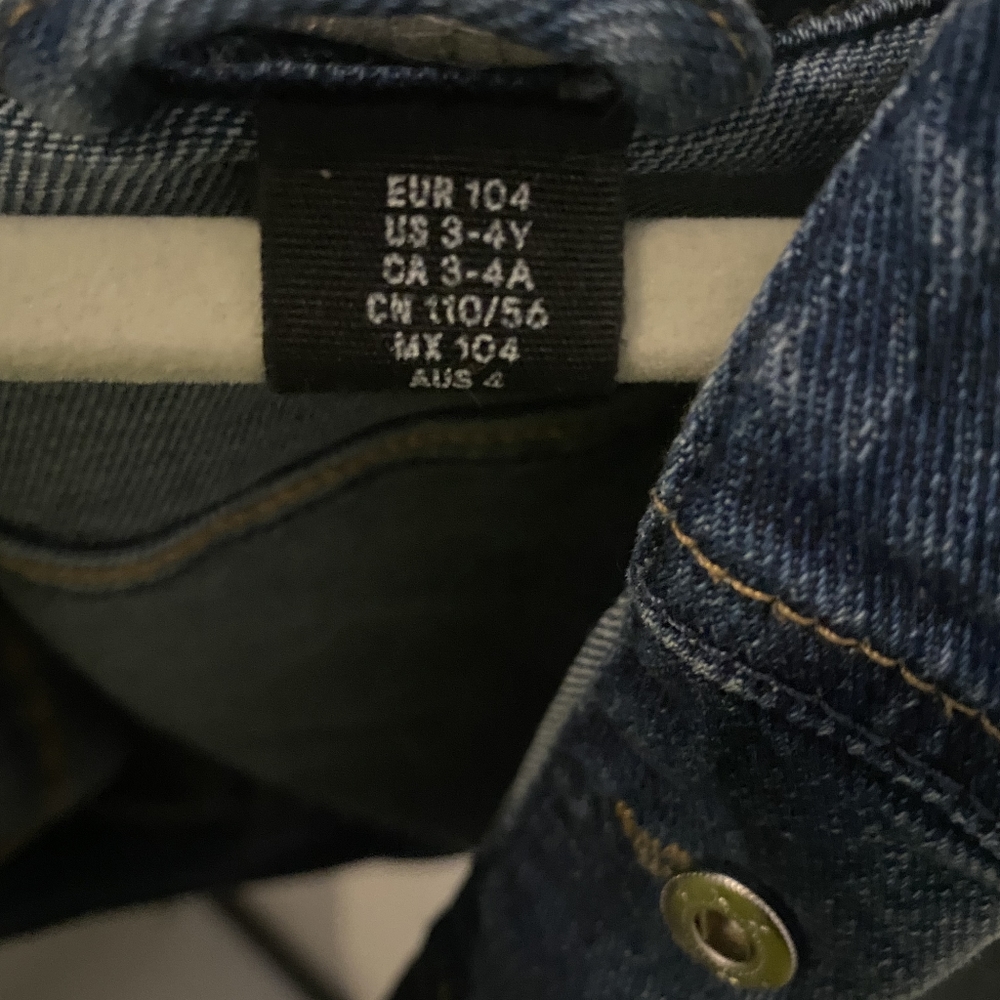Denim jacket - Picture 2 of 6